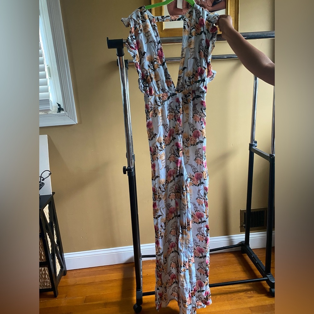 New without tag. Beach Riot x Revolve Sunny Blue Floral Jumpsuit large